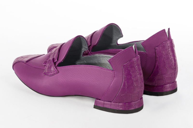 Mauve purple women's fashion loafers. Round toe. Flat block heels. Rear view - Florence KOOIJMAN
